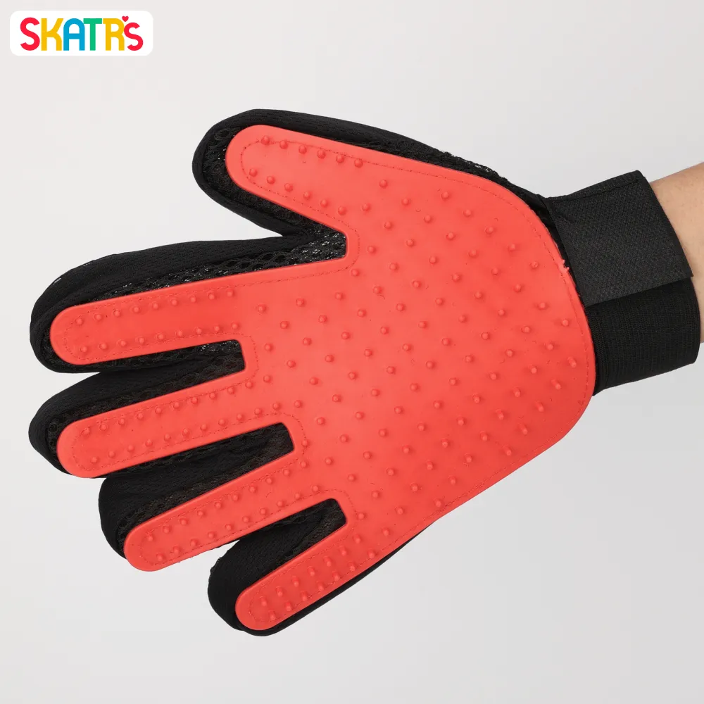 Skatrs Mess Free Deshedding Grooming Gloves for Dogs and Cats (Red)